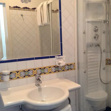 Szálloda Lidomare 3*